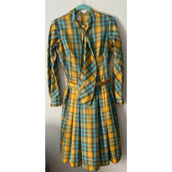 Vintage 1960s Serbin of Florida Women's Belted Green, Blue, Yellow Plaid - Picture 1 of 8